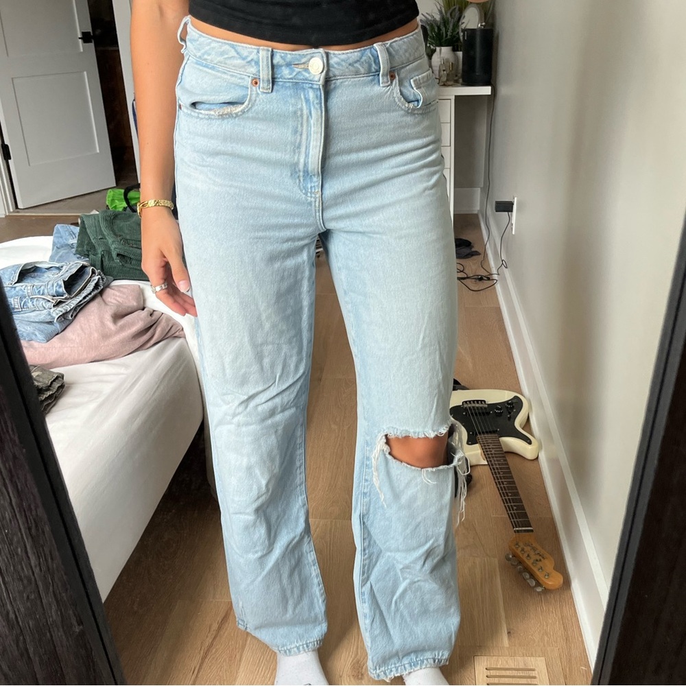 Light Wash Denim Mom Jeans